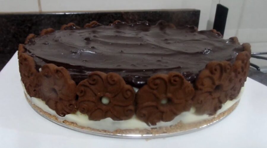 TORTA DUETO PRETO NO BRANCO