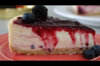 Receita de Cheesecake com Cobertura de Frutas Vermelhas